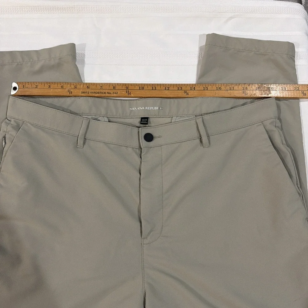 Banana Republic Pants Men's 40x30 Performance Golf Aiden Fit Khaki